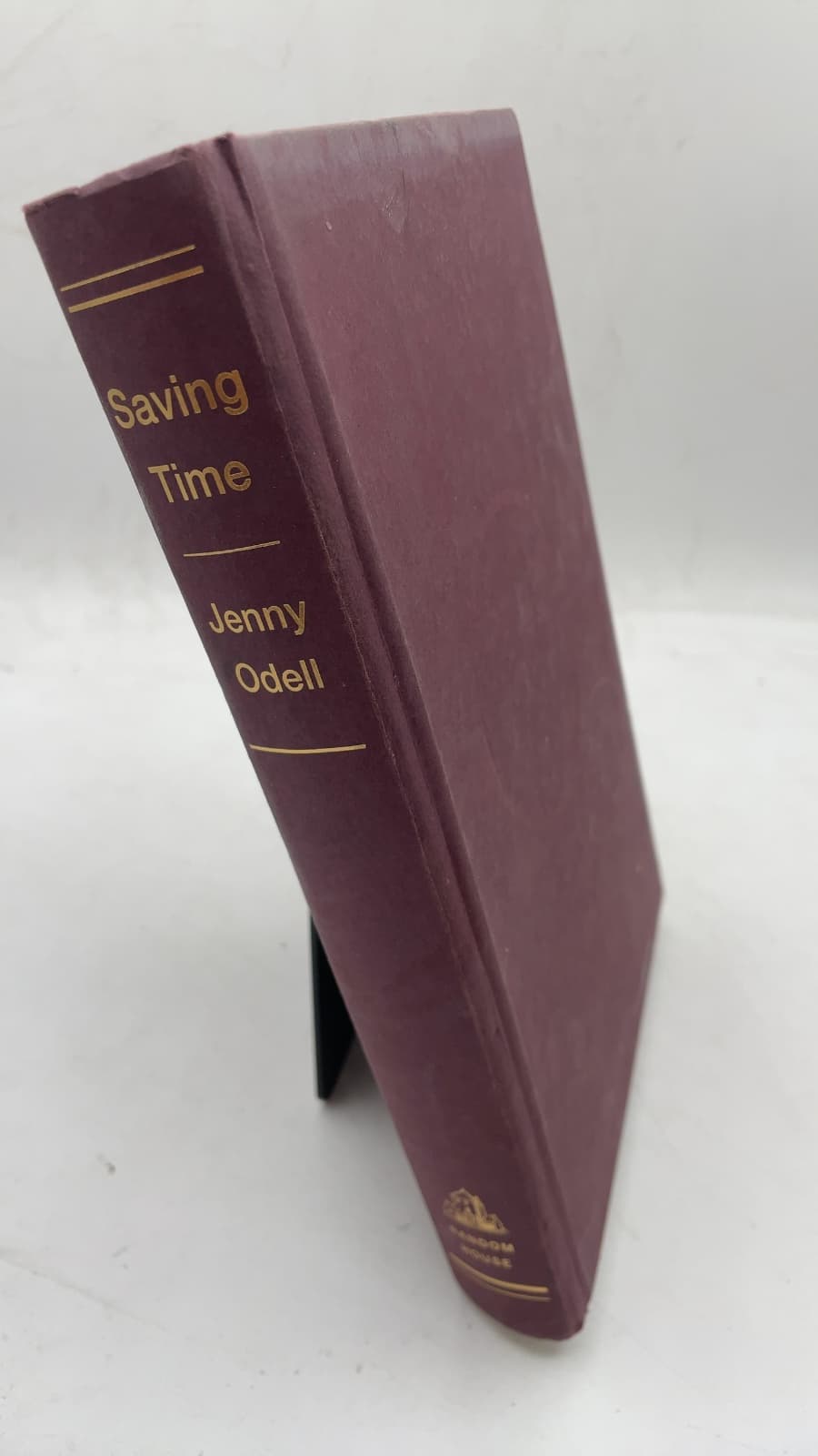 Saving Time: Discovering a Life Beyond the Clock by Jenny Odell - front cover