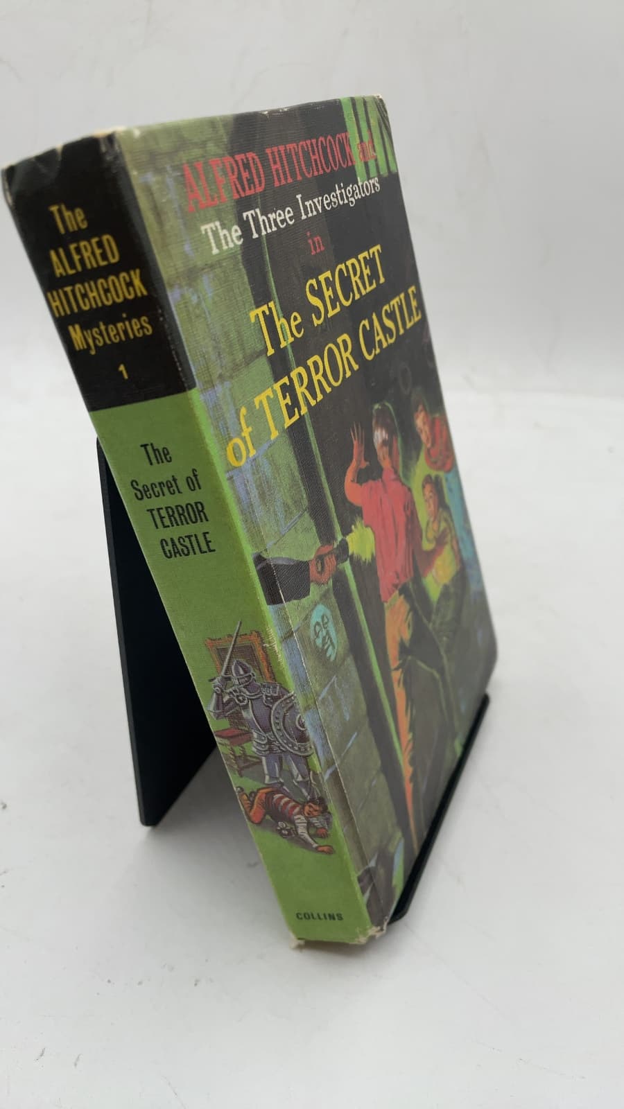 The Secret of Terror Castle