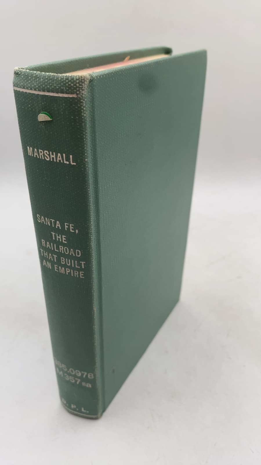 Santa Fe, The Railroad That Built an Empire by James Marshall - front cover