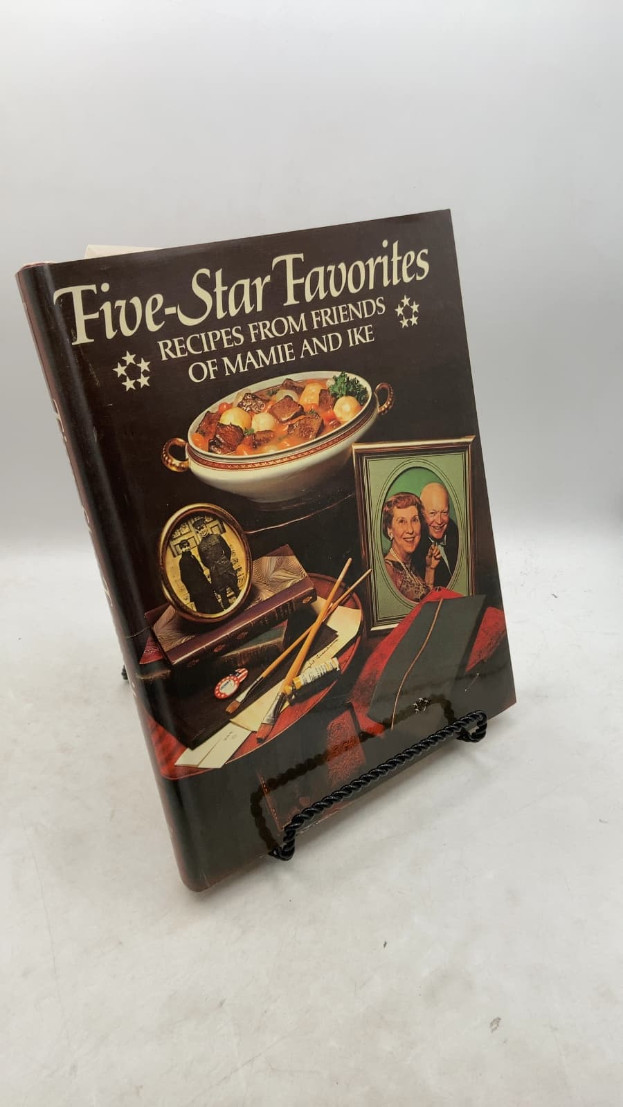 Five-Star Favorites: Recipes from Friends of Mamie and Ike - front cover
