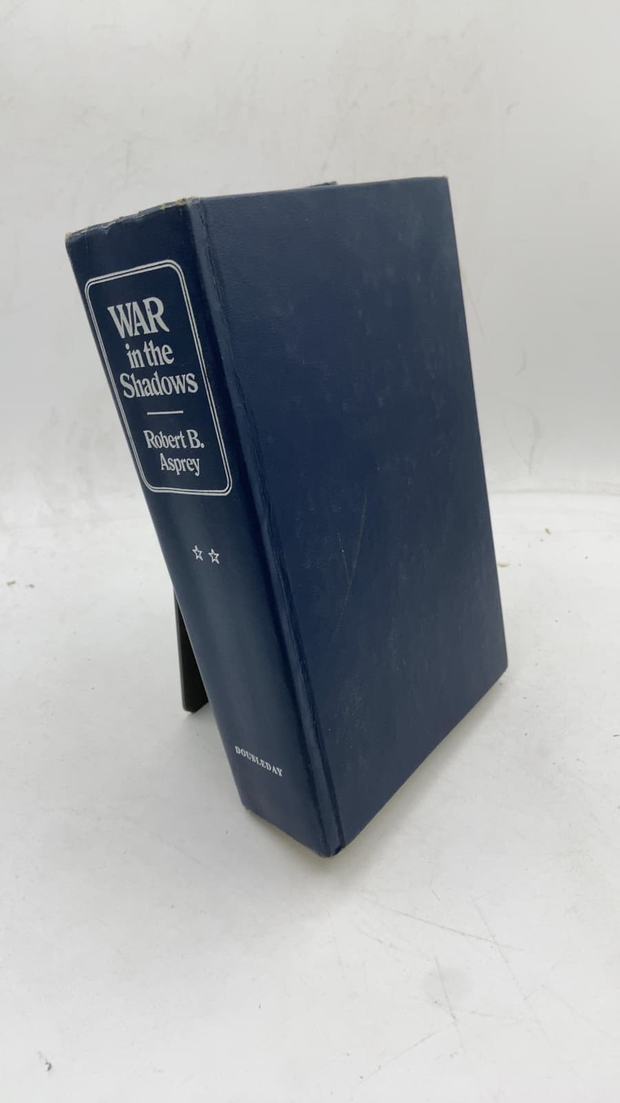 War in the Shadows: The Guerrilla in History (Volume II) by Robert B. Asprey - front cover
