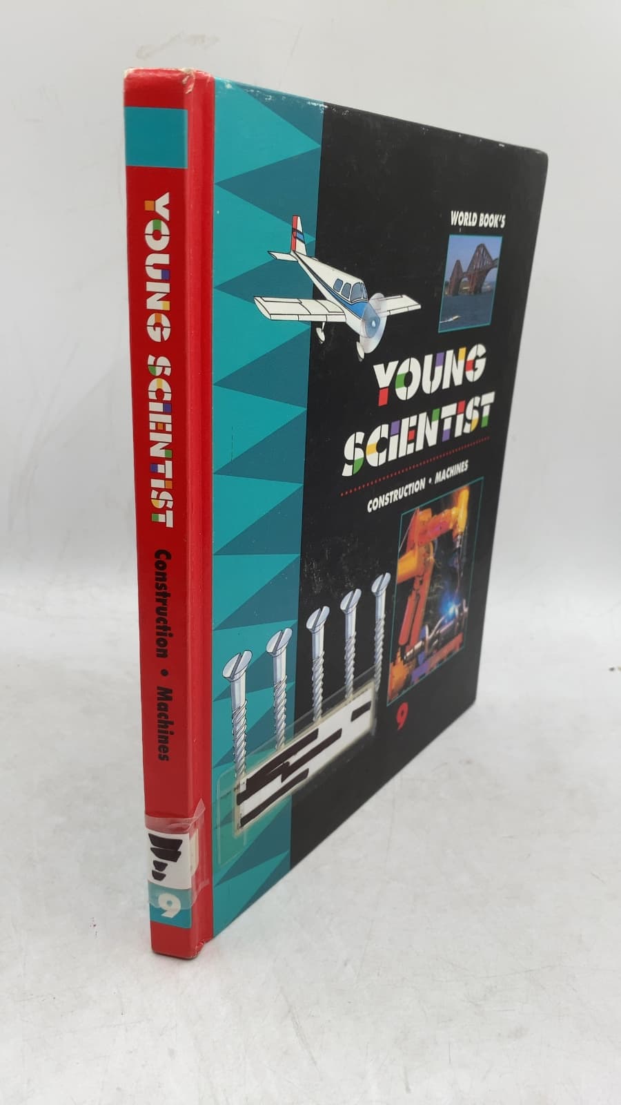 World Book's Young Scientist Volume 9 - front cover