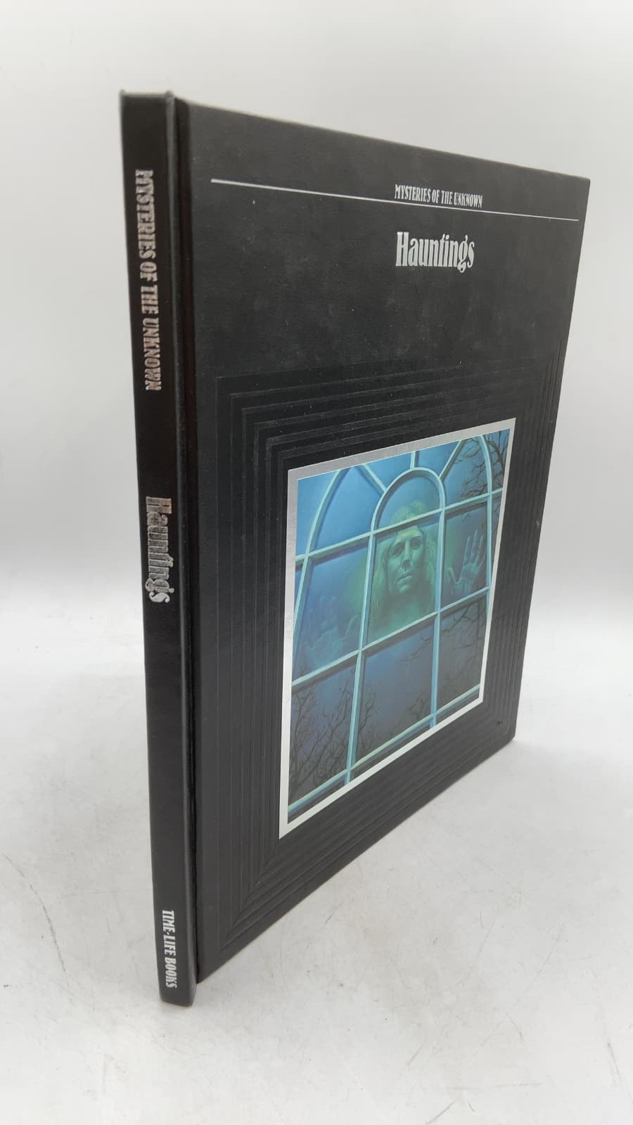 Hauntings by The Editors of Time-Life Books - front cover