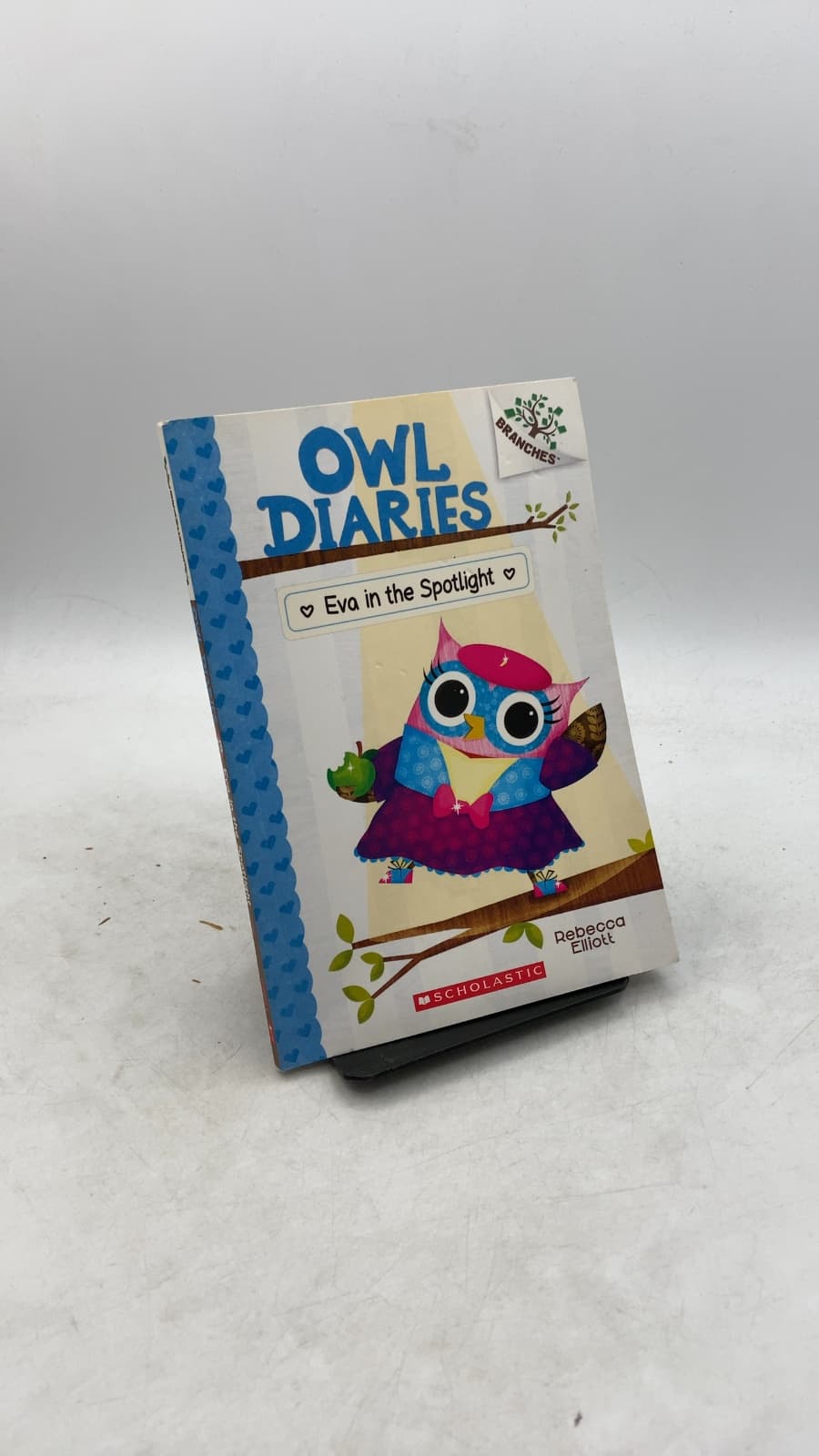 Owl Diaries: Eva in the Spotlight by Rebecca Elliott - front cover