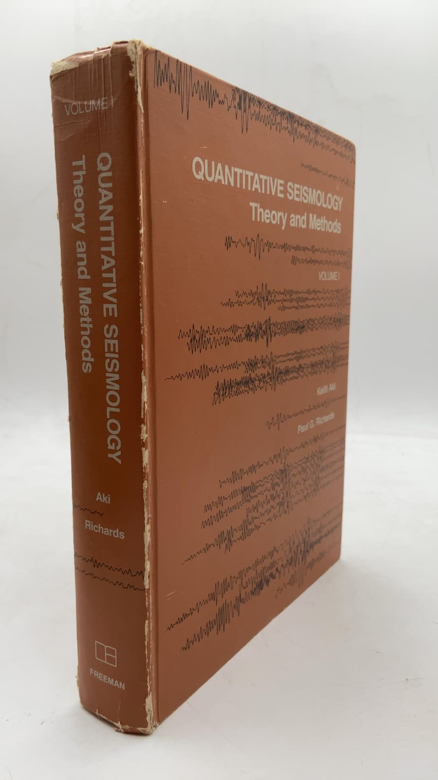 Quantitative Seismology Theory and Methods by Keiiti Aki and Paul G. Richards - front cover