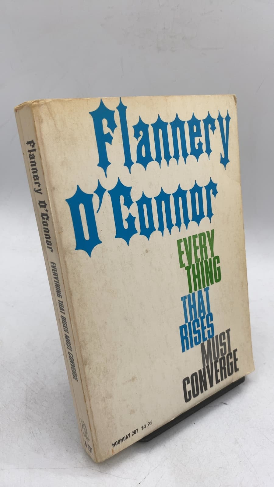 Everything That Rises Must Converge by Flannery O'Connor - front cover