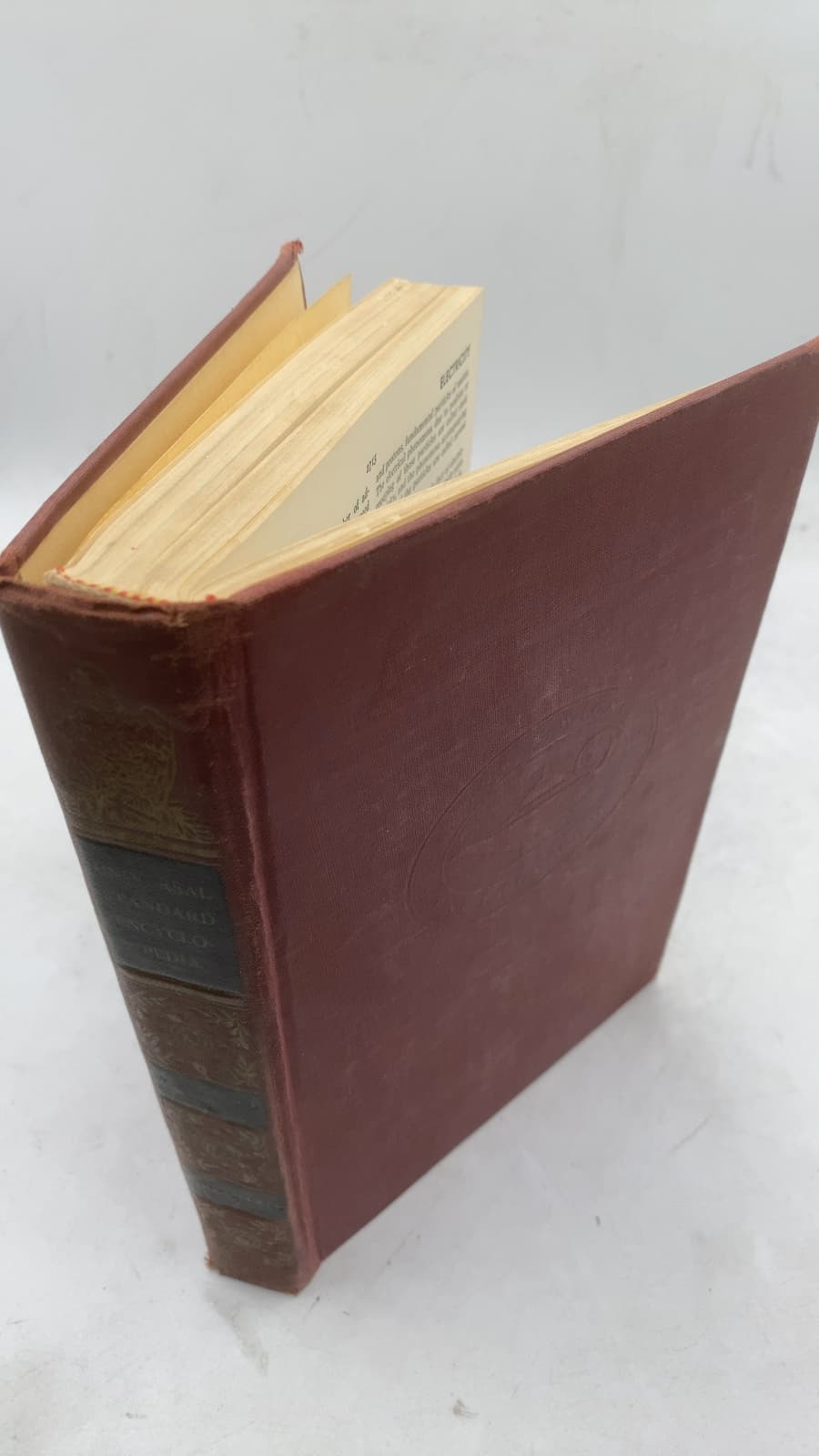 The Universal Standard Encyclopedia, Volume 8: Education—Exploration