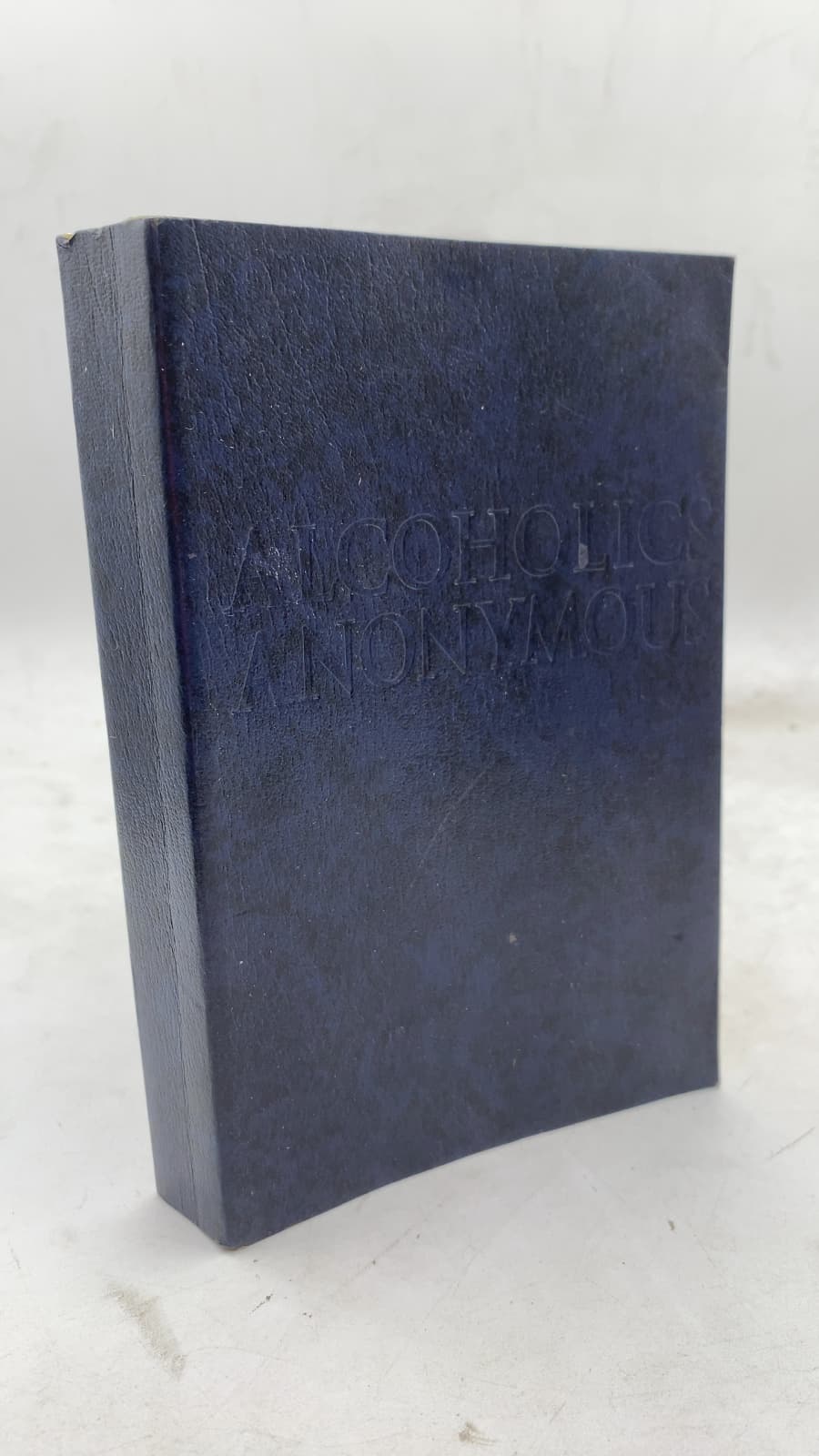 Alcoholics Anonymous: The Story of How Many Thousands of Men and Women Have Recovered from Alcoholism - front cover