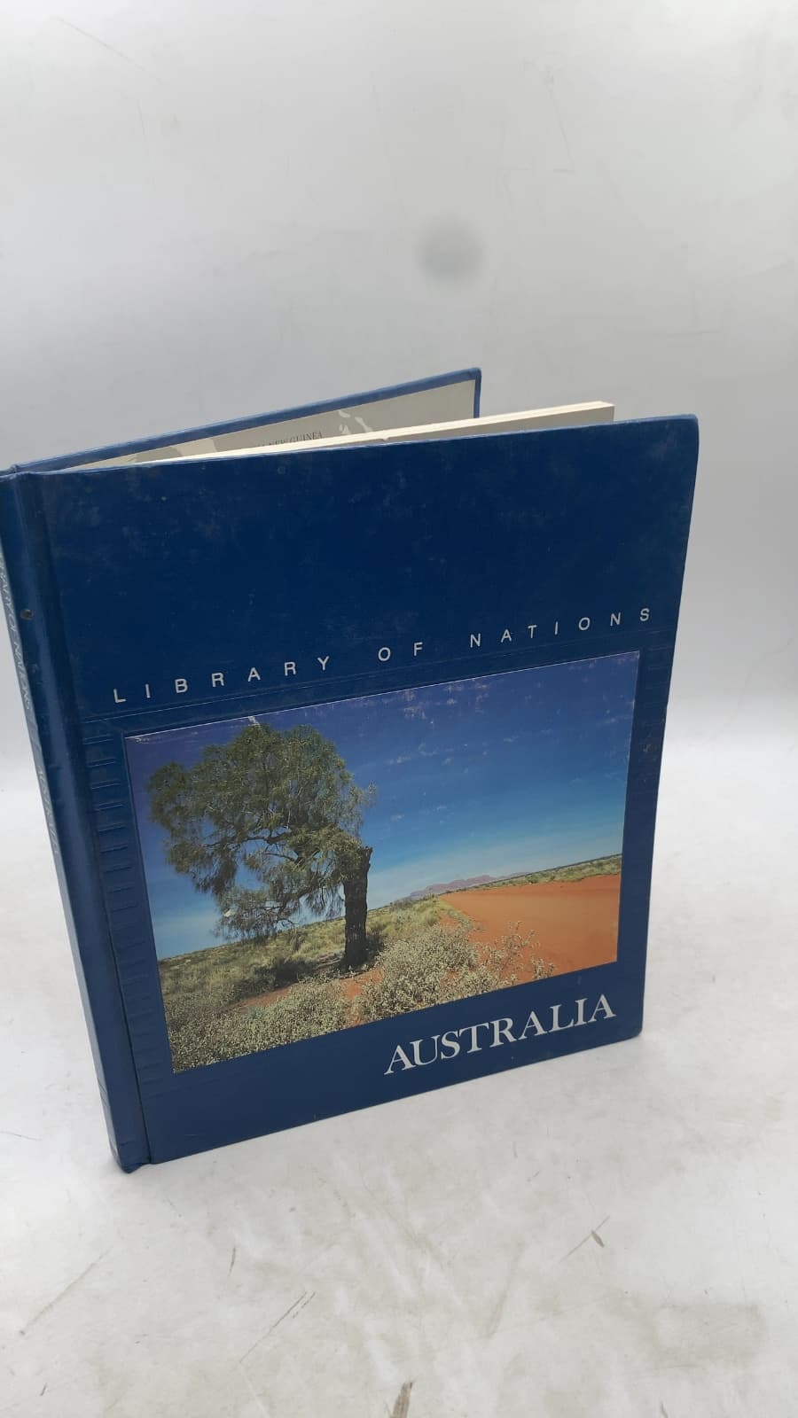 Australia by Unknown (not specified in photos) - front cover