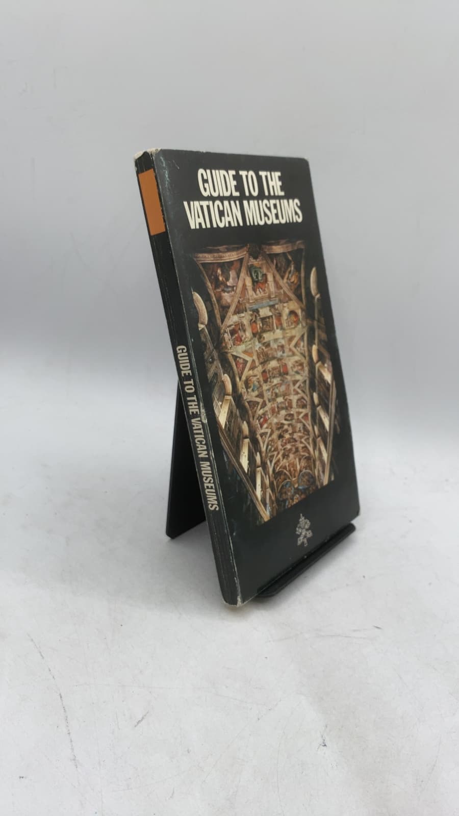 Guide to the Vatican Museums - front cover