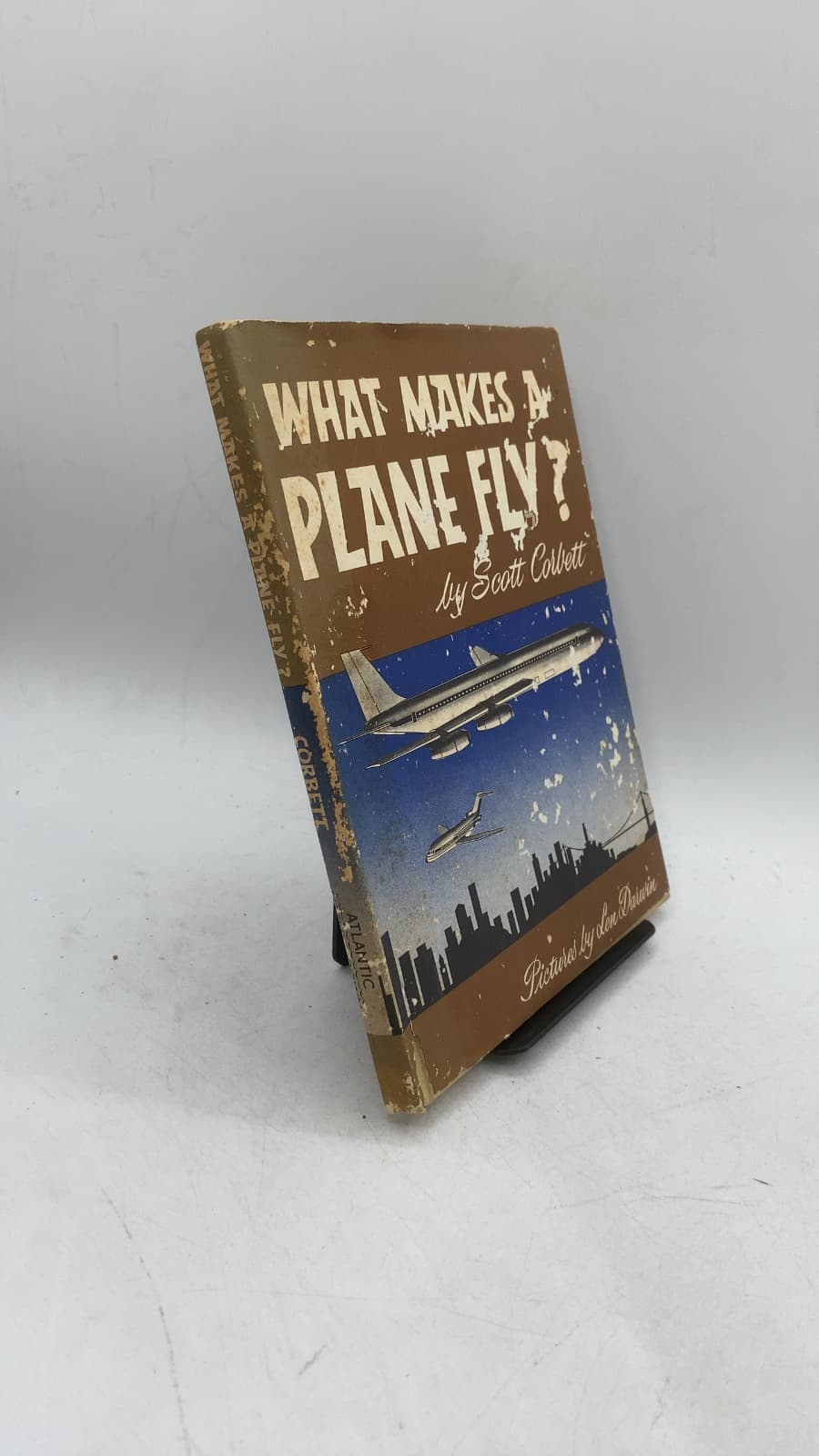 What Makes a Plane Fly? by Scott Corbett - front cover