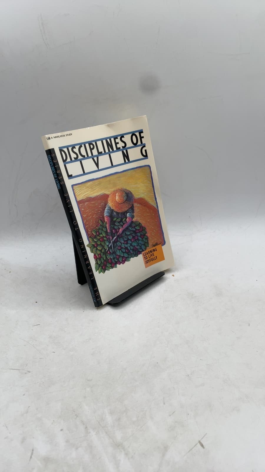 Disciplines of Living by The Navigators - front cover