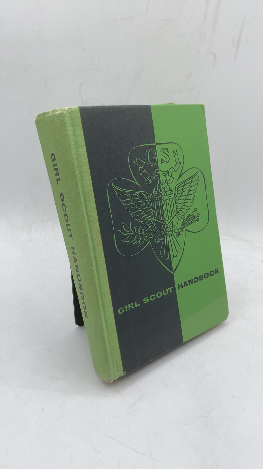 Girl Scout Handbook: Intermediate Program by Girl Scouts of the U.S.A. - front cover