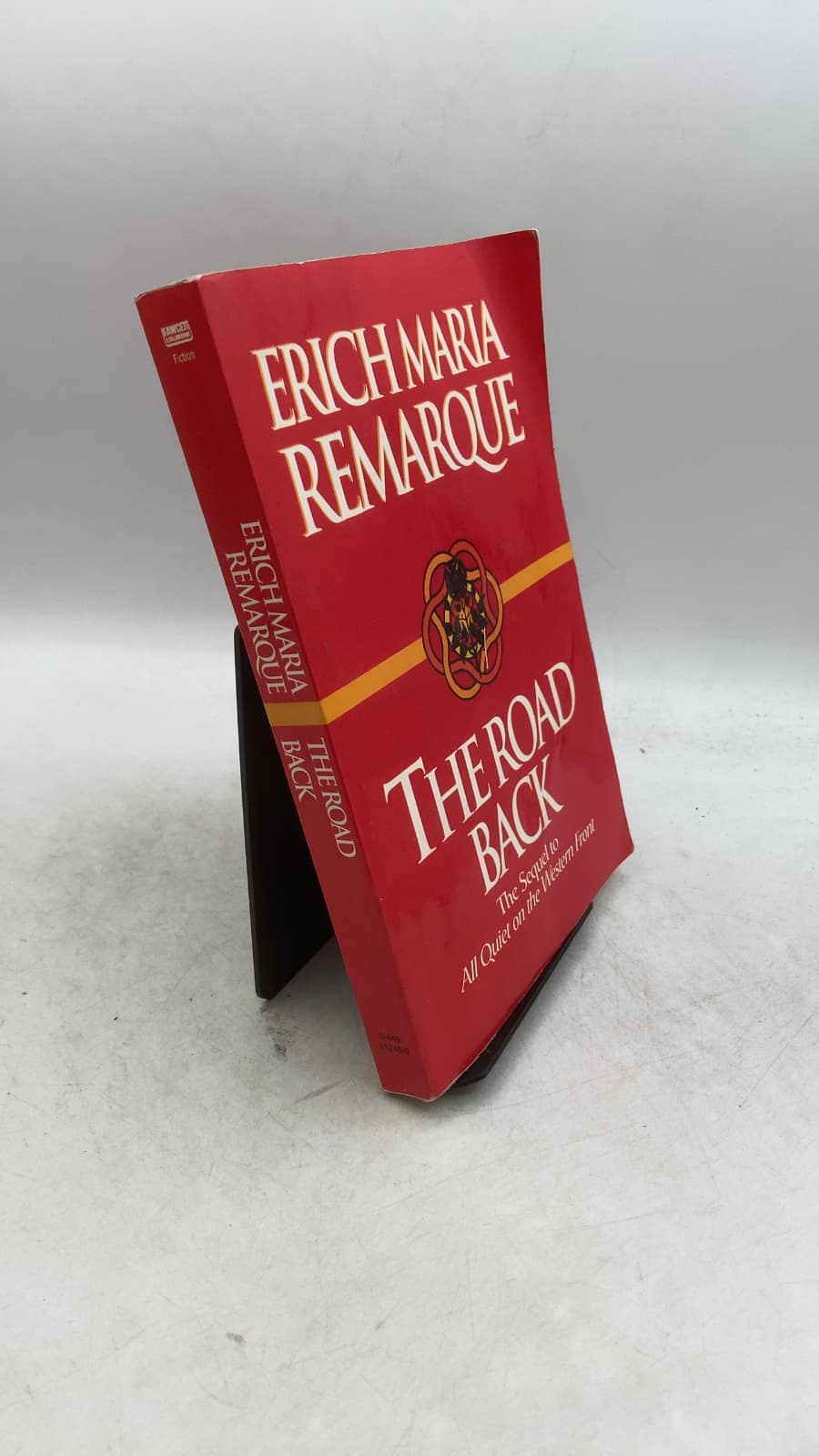 The Road Back by Erich Maria Remarque - front cover