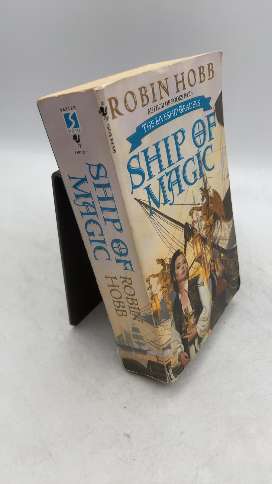 Ship of Magic by Robin Hobb - front cover
