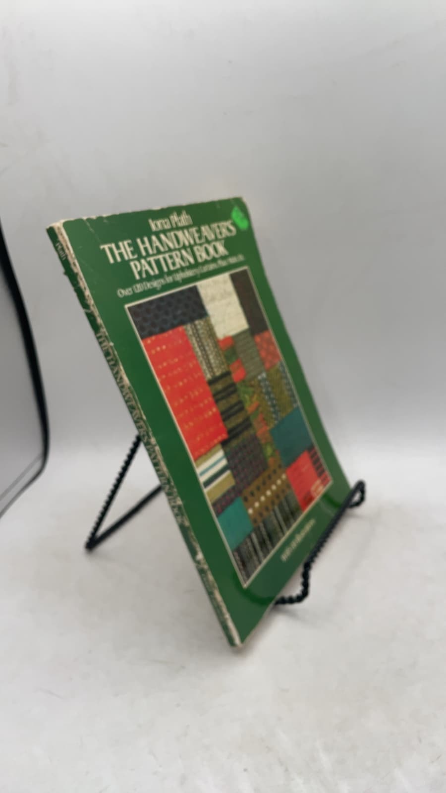 The Handweaver's Pattern Book by Iona Plath - front cover