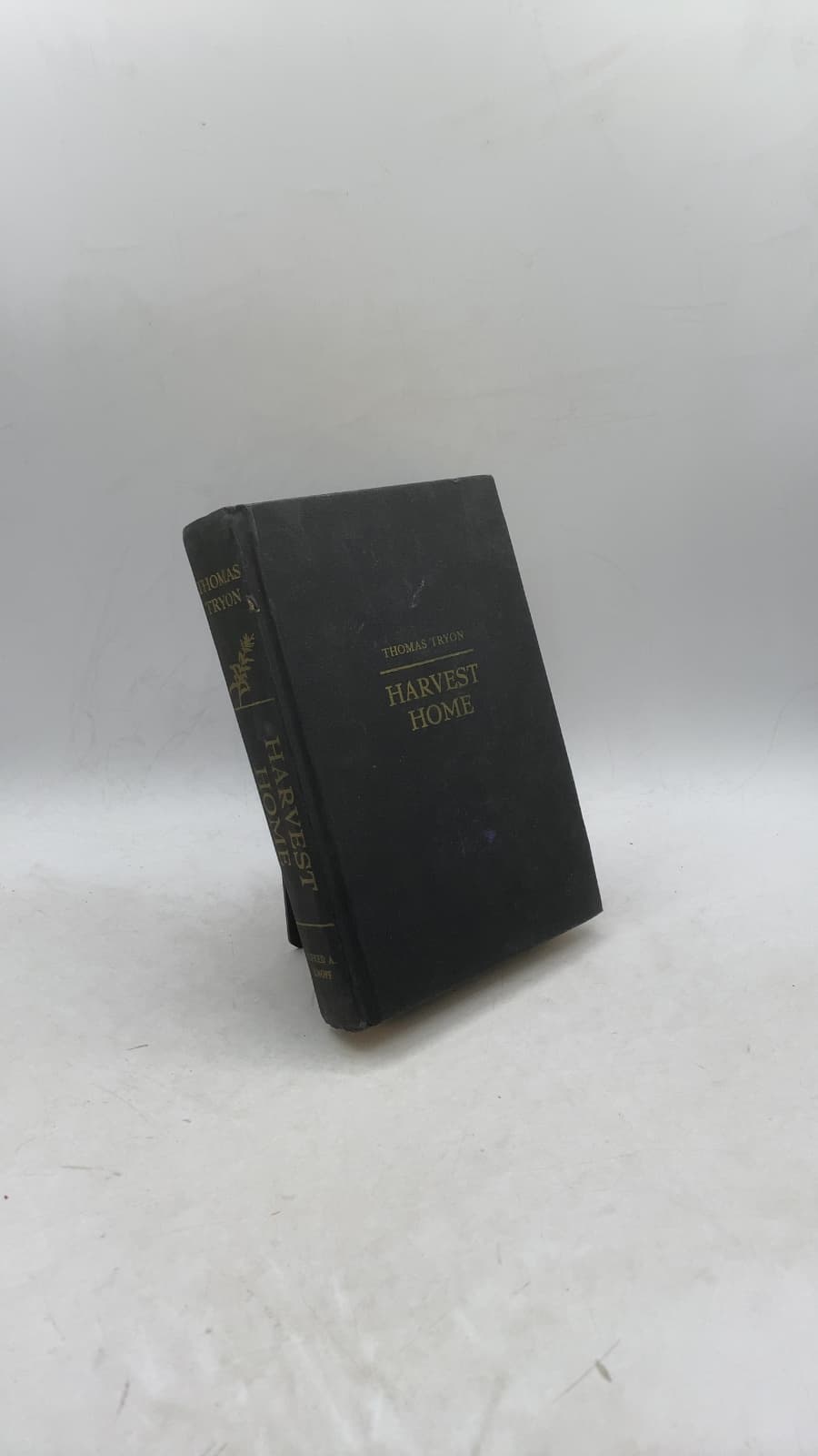 Harvest Home by Thomas Tryon - front cover