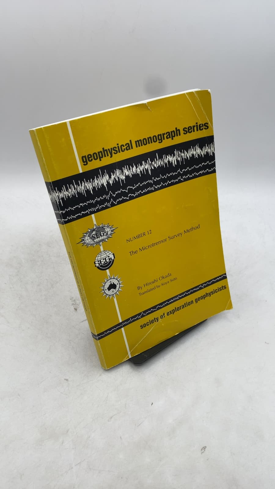 The Microtremor Survey Method by Hiroshi Okada - front cover
