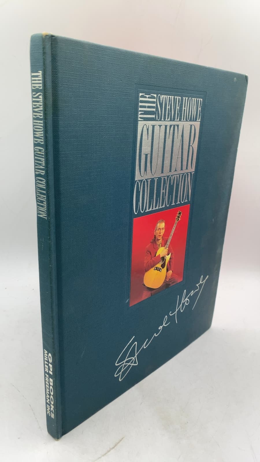 The Steve Howe Guitar Collection by Steve Howe, with Tony Bacon - front cover