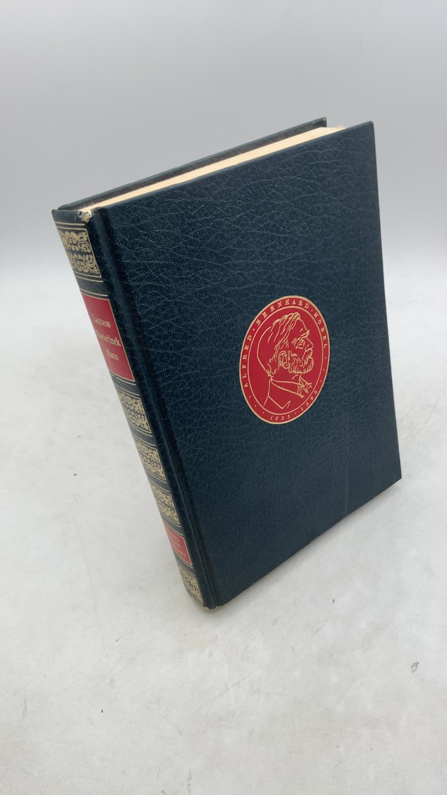 Nobel Prize Library: Halldór Laxness, Maurice Maeterlinck, Thomas Mann by Halldór Laxness, Maurice Maeterlinck, Thomas Mann - front cover