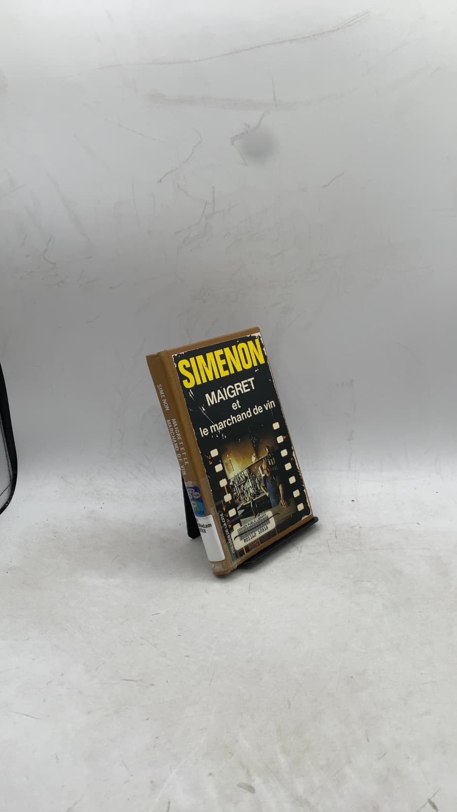 Maigret et le marchand de vin by Georges Simenon - front cover