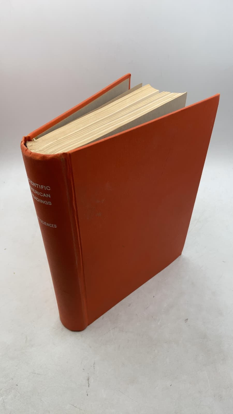 THE Genes OF MEN AND Molds by George W. Beadle - front cover