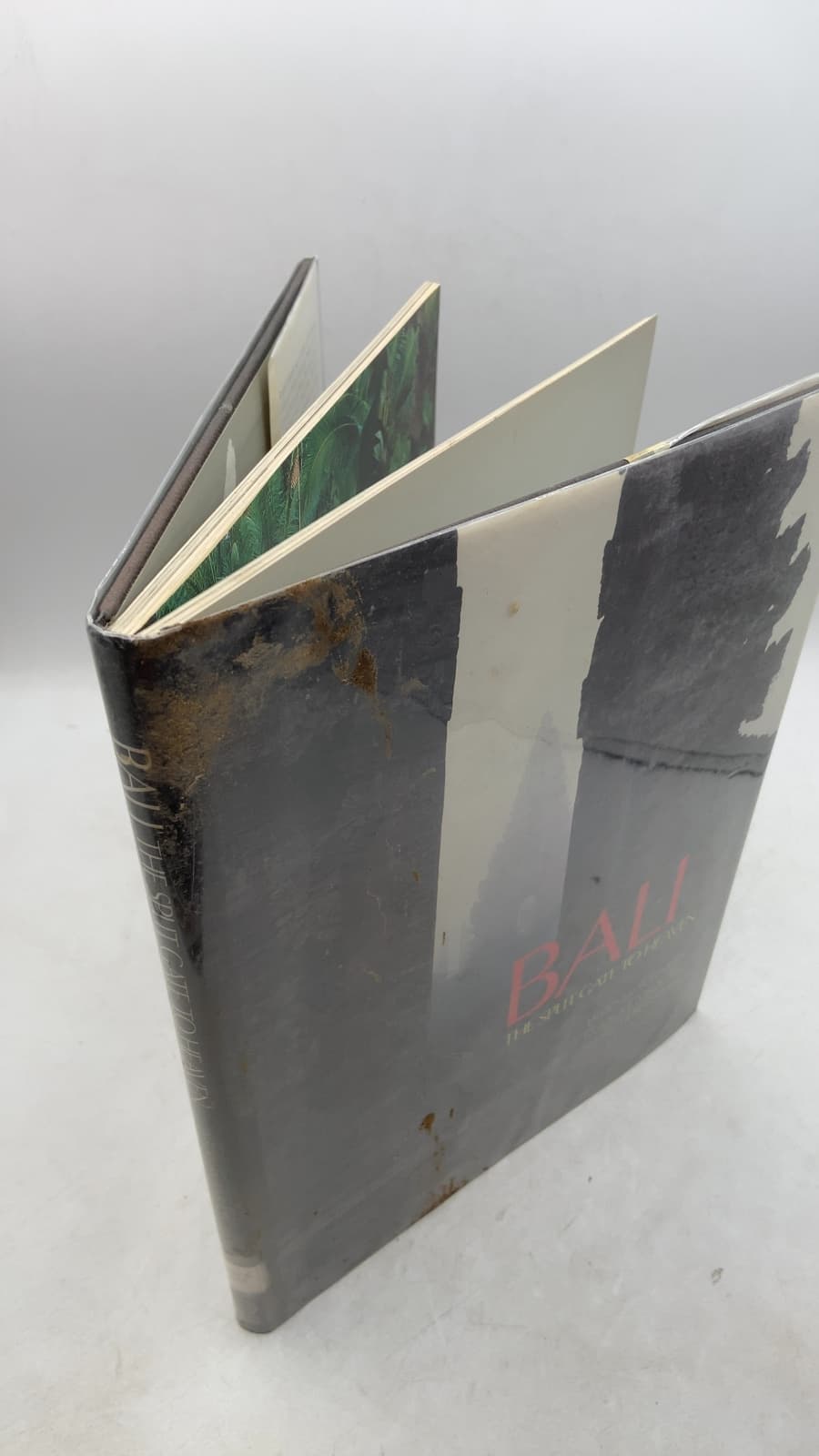 Bali: The Split Gate to Heaven by Werner Forman, Rudolf Mrázek, Bedřich Forman - front cover