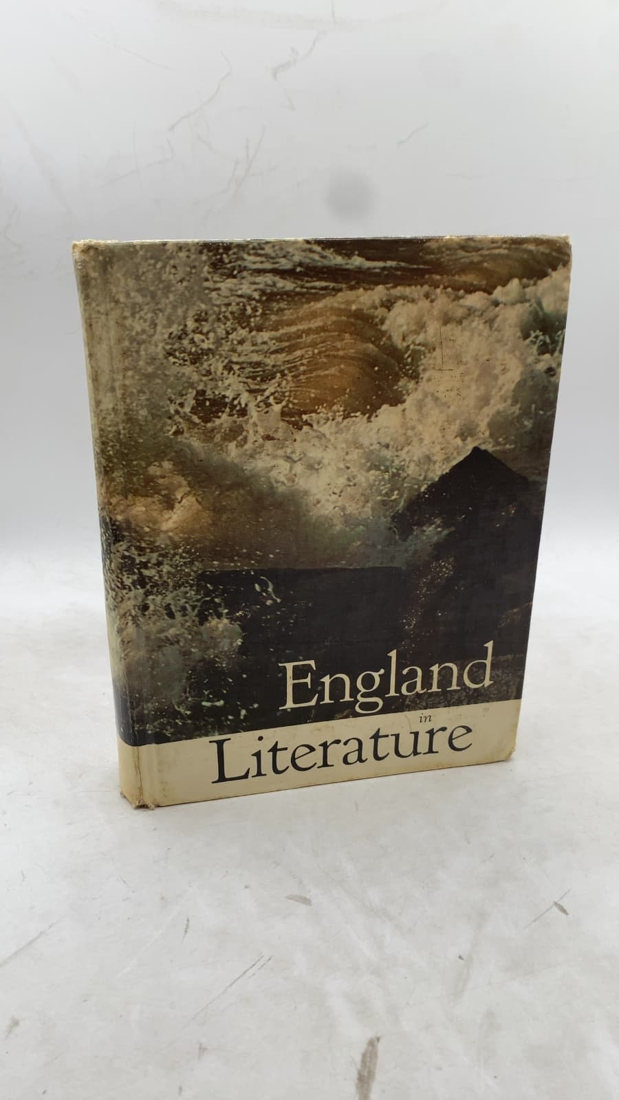 England in Literature by Robert C. Pooley, George K. Anderson, Paul Farmer, Helen Thornton - front cover