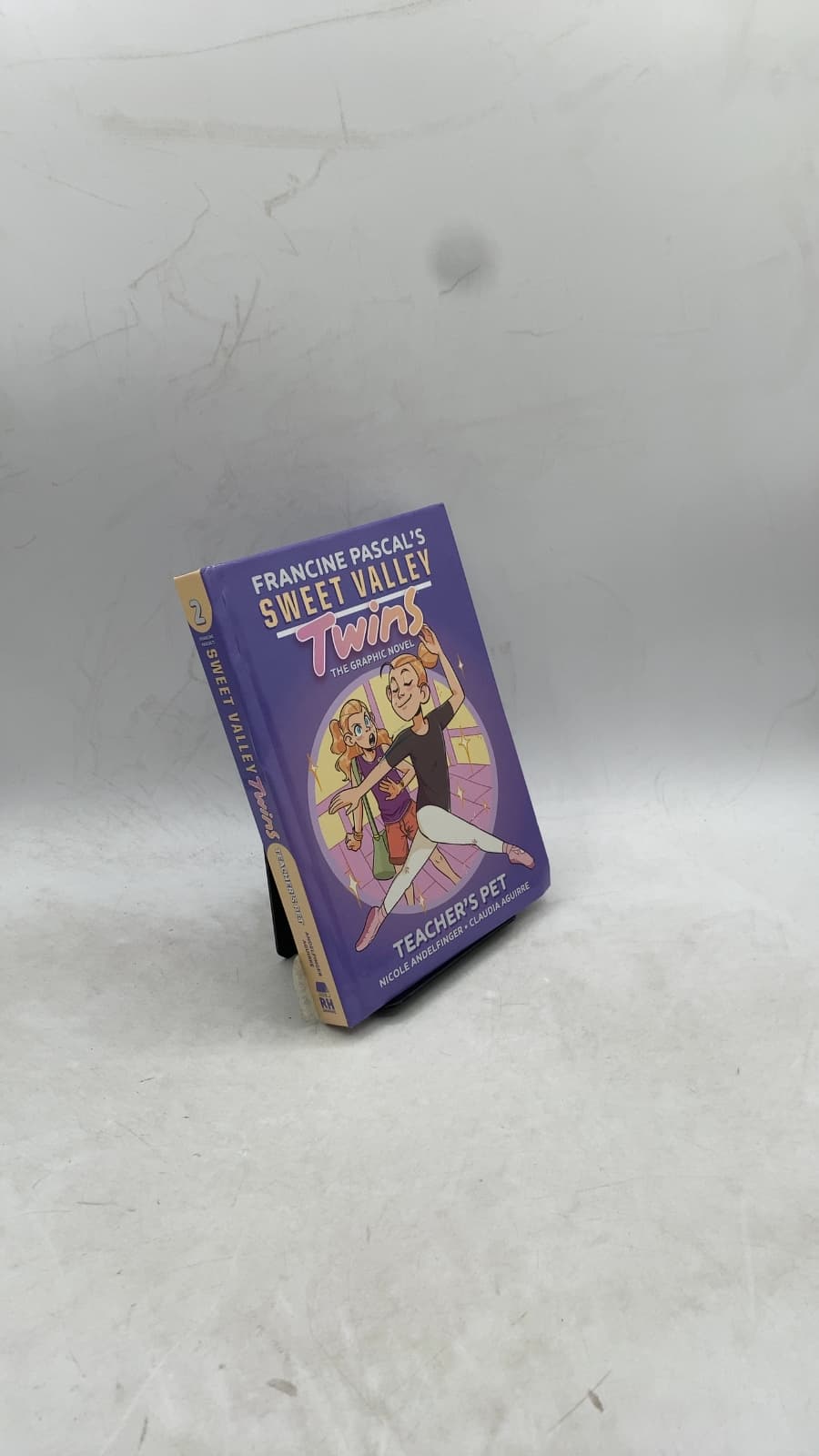 Sweet Valley Twins: Teacher's Pet by Created and story by Francine Pascal; adaptation written by Nicole Andelfinger - front cover