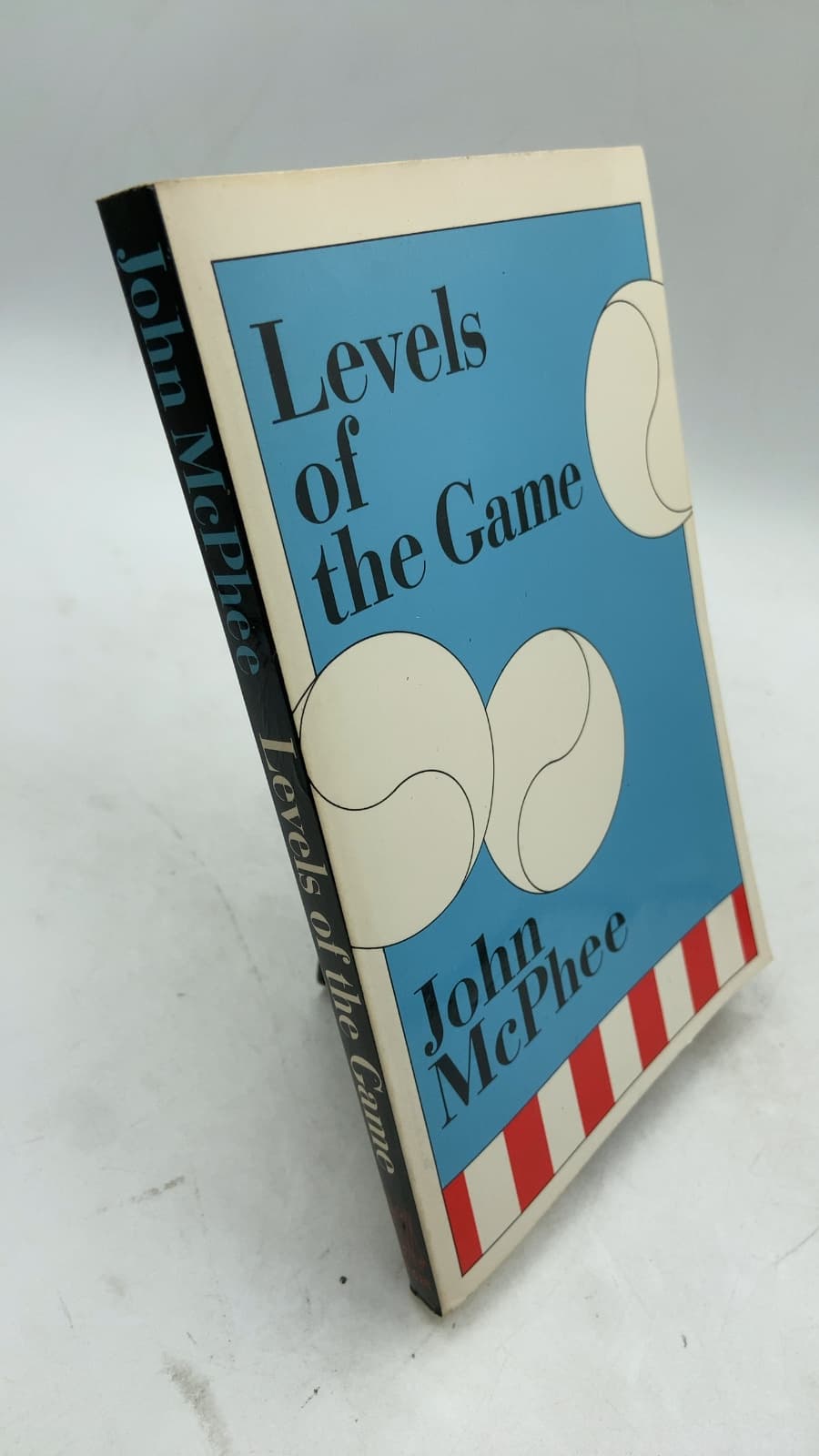 Levels of the Game by John McPhee - front cover