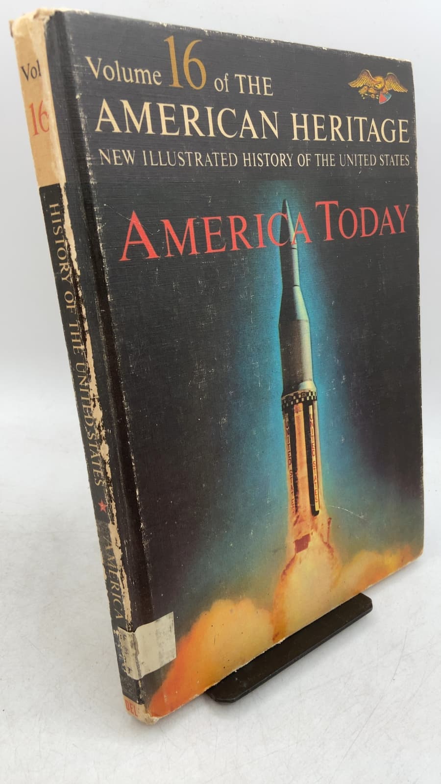 Volume 16 America Today by Robert G. Athearn - front cover