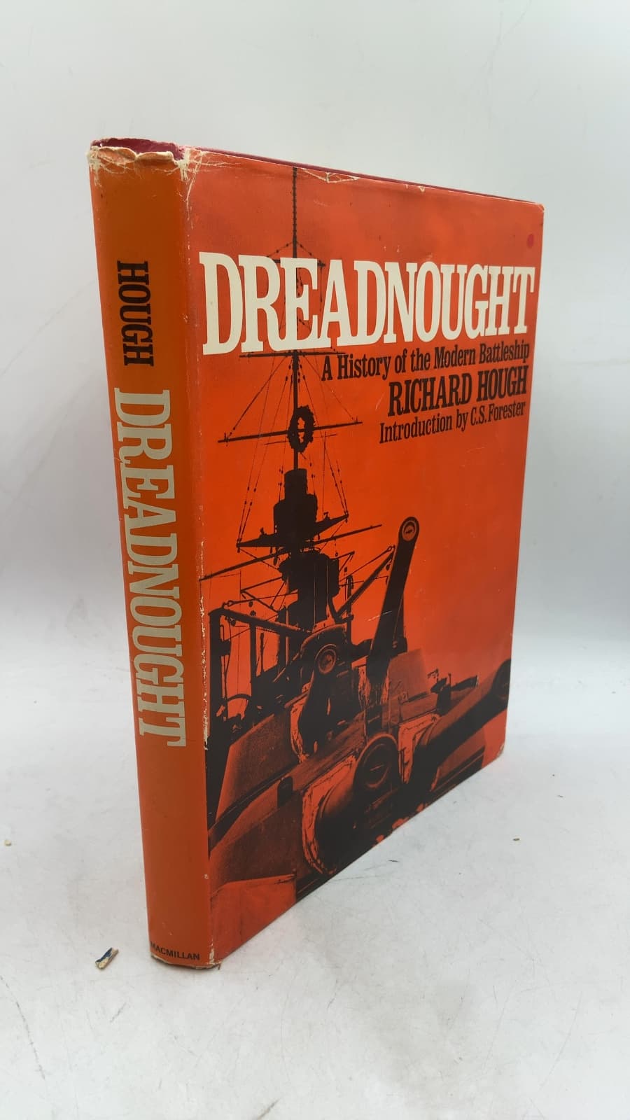 Dreadnought: A History of the Modern Battleship by Richard Hough - front cover