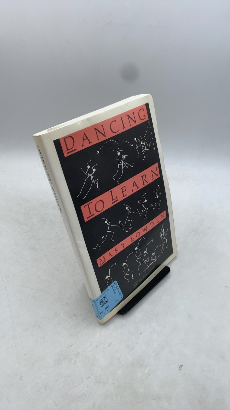 Dancing to Learn: Dance as a Strategy in the Primary School Curriculum by Mary Lowden - front cover