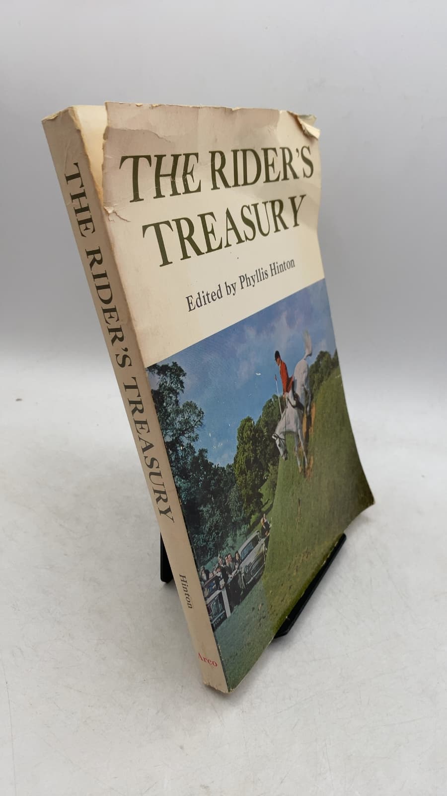 THE Rider's Treasury by Phyllis Hinton - front cover