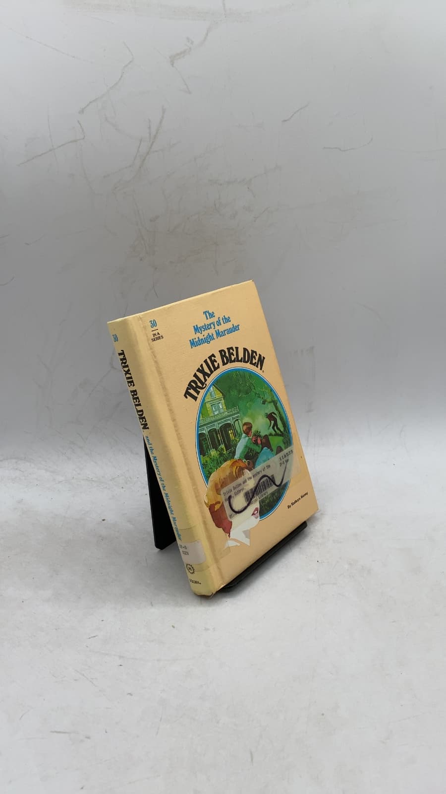 Trixie Belden and the Mystery of the Midnight Marauder by Kathryn Kenny - front cover