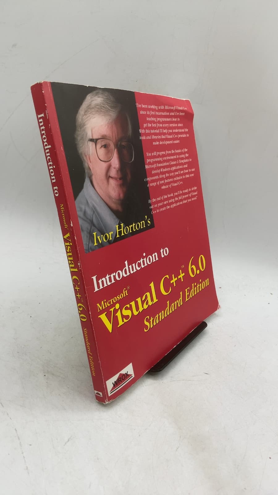 Ivor Horton's Introduction to Microsoft Visual C++ 6.0 Standard Edition by Ivor Horton - front cover