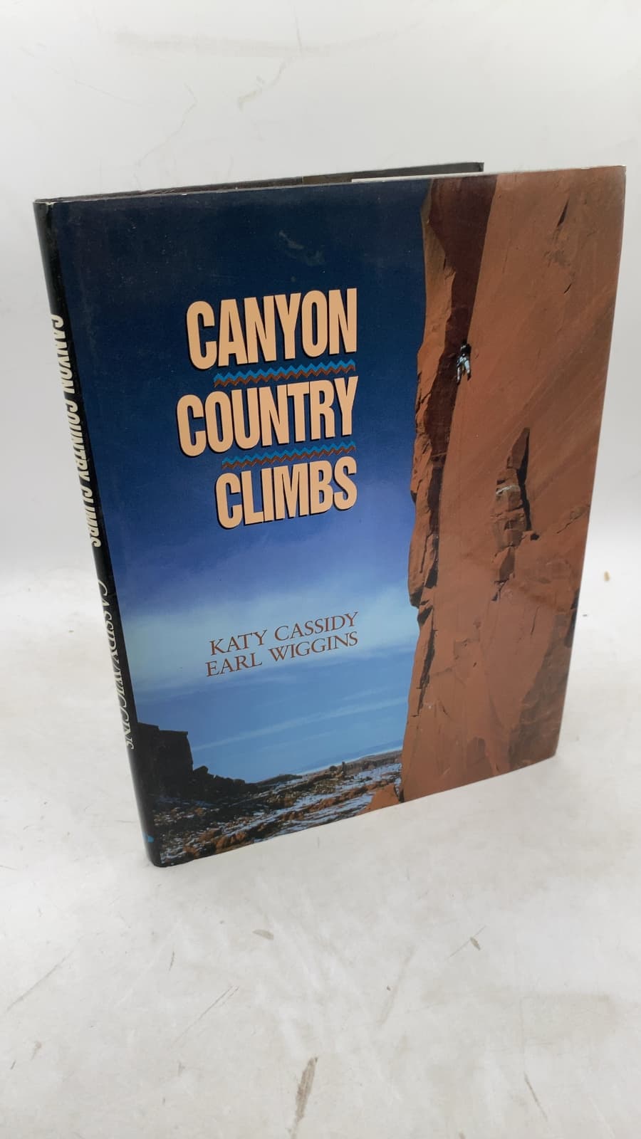 Canyon Country Climbs by Katy Cassidy and Earl Wiggins - front cover