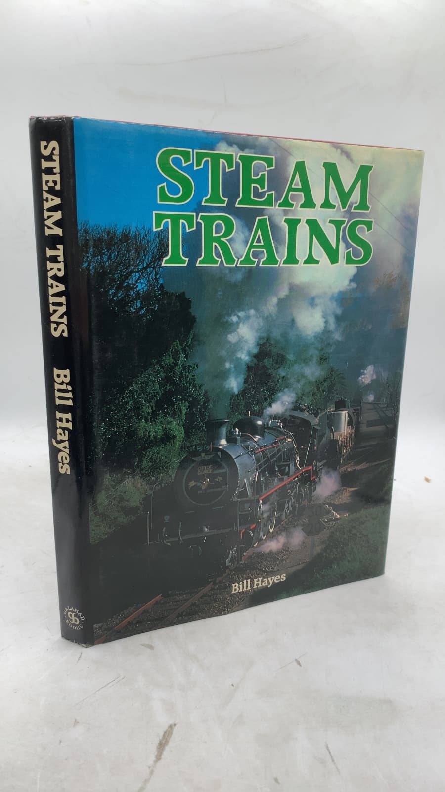 Steam Trains of the World by Bill Hayes - front cover