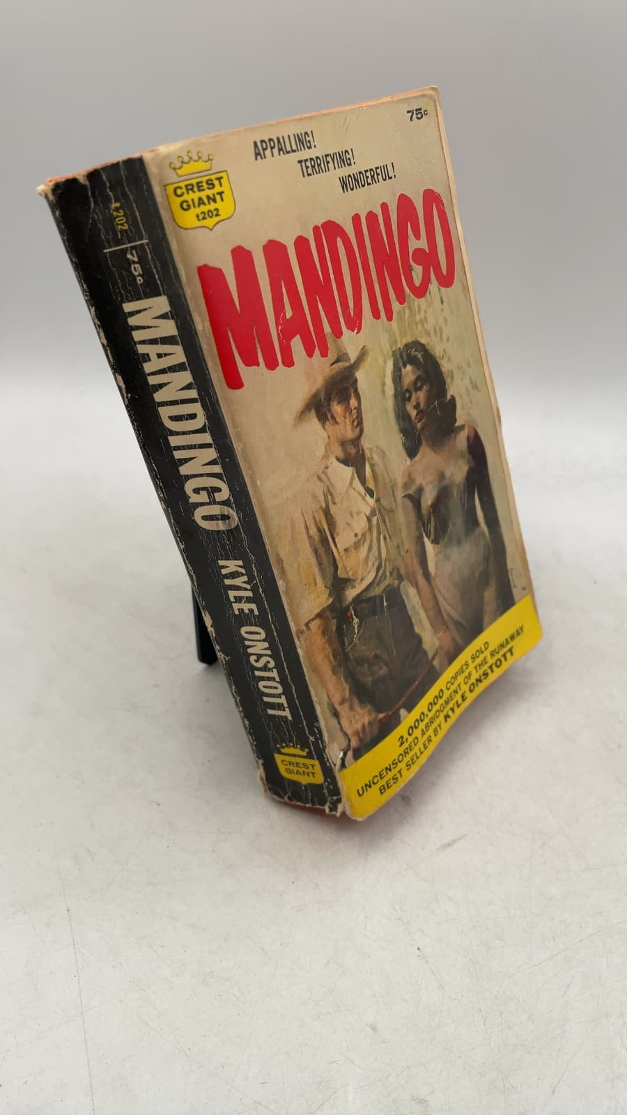 Mandingo by Kyle Onstott - front cover