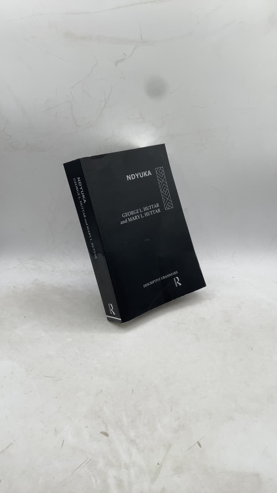 Ndyuka by George L. Huttar and Mary L. Huttar - front cover