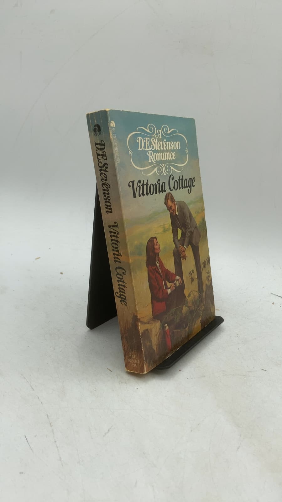 Vittoria Cottage by D.E. Stevenson - front cover