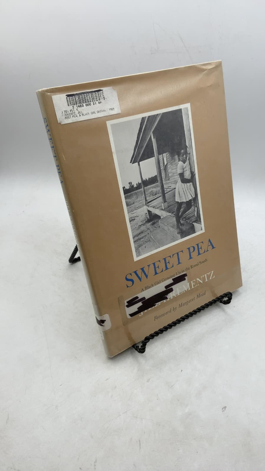 Sweet Pea: A Black Girl Growing Up in the Rural South by Jill Krementz - front cover
