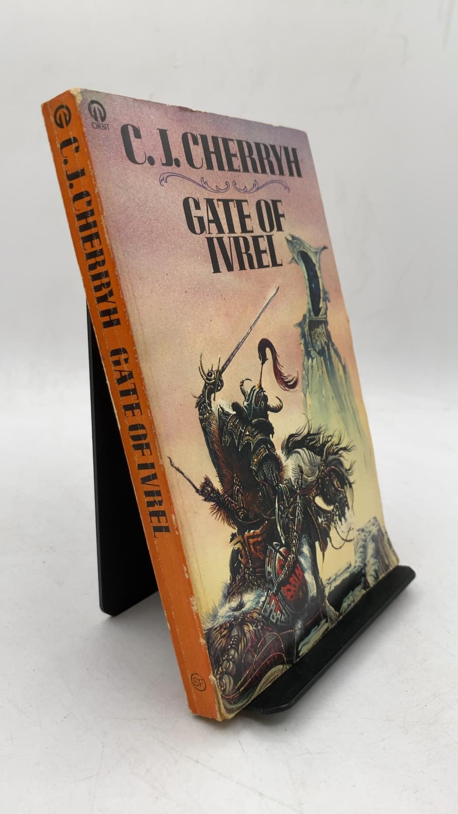 Gate of Ivrel by C. J. Cherryh - front cover