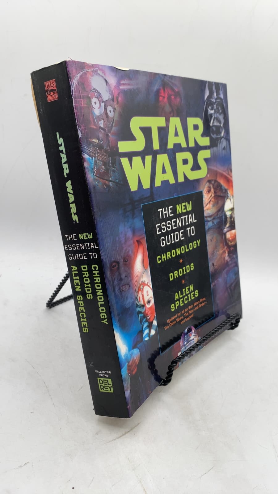 Star Wars: The New Essential Guide to Chronology, Droids, Alien Species by Daniel Wallace, Kevin J. Anderson, Ann Margaret Lewis, Helen Keier - front cover
