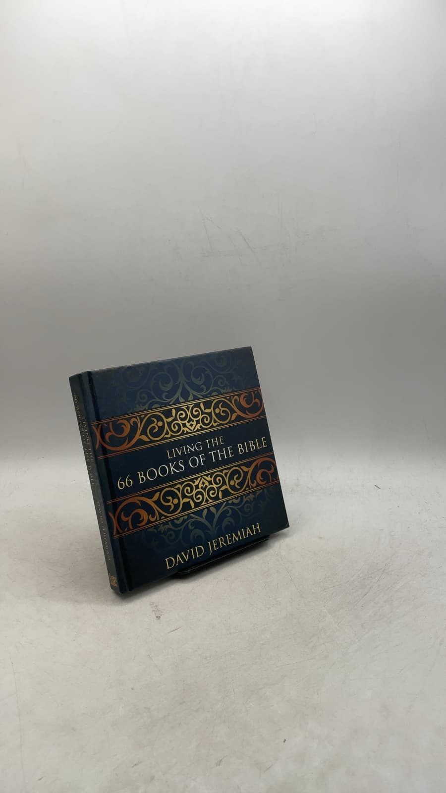 Living the 66 Books of the Bible by David Jeremiah - front cover
