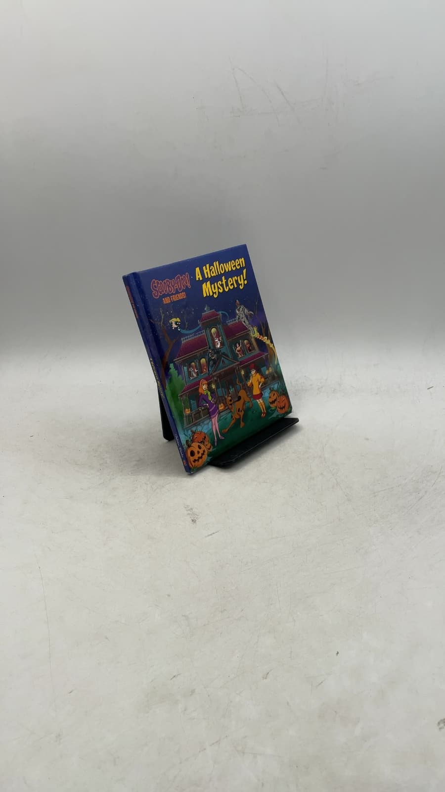 Scooby-Doo! A Halloween Mystery! by David "Dave" Croatto - front cover