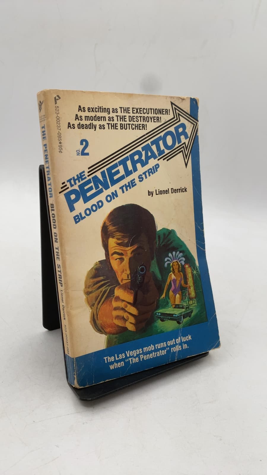 The Penetrator: Blood on the Strip by Lionel Derrick - front cover