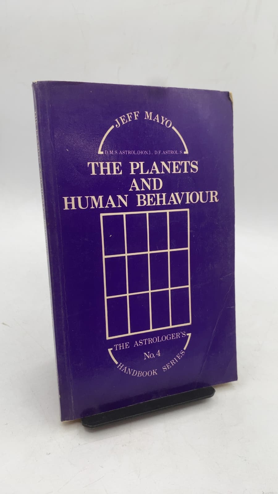 The Planets and Human Behaviour by Jeff Mayo - front cover