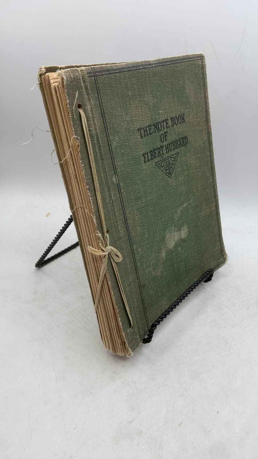 The Note Book of Elbert Hubbard by Elbert Hubbard (gathered by Elbert Hubbard II) - front cover