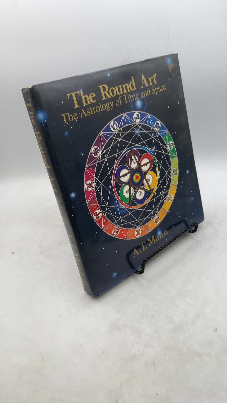 The Round Art: The Astrology of Time and Space by A.T. Mann - front cover
